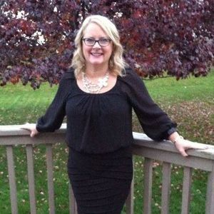 Meet your Posher, Lori